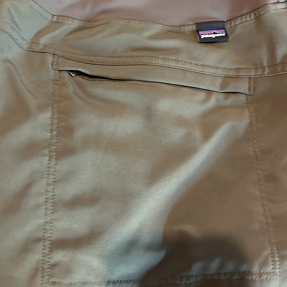 Patagonia Bundle Women's Happy Hike Studio Pants
Size large - Picture 15 of 16